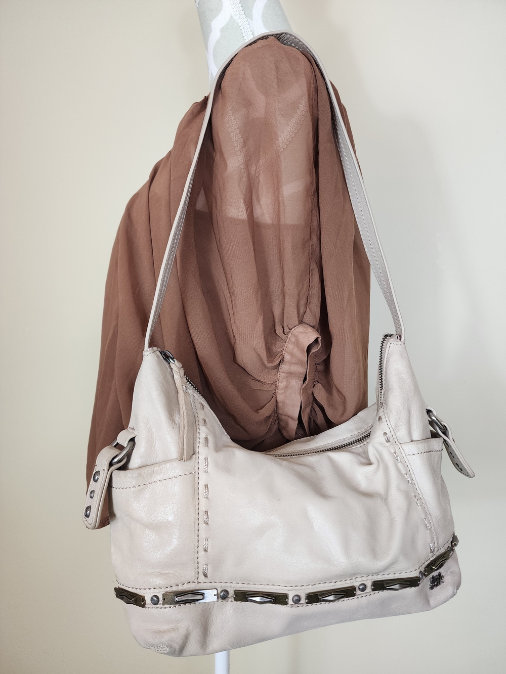 The Sak Kendra Y2K Hobo Shoulder Bag Leather Studded Embellished Gray Taupe VTG